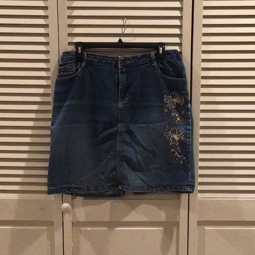 Vintage Zzvet embroidered denim skirt